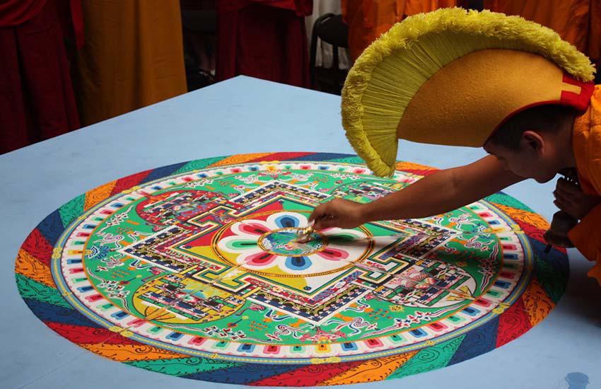 Lhasa–Gyantse–Xigastse–Ronbuk–Everest BaseCamp-Lhasa